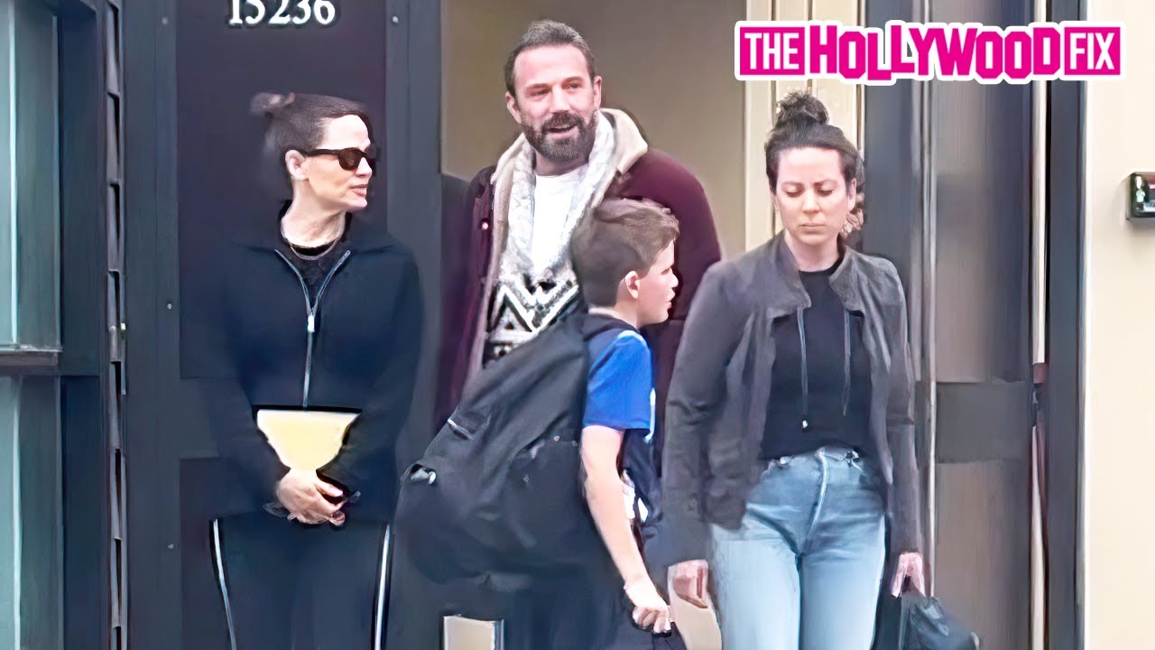 Ben Affleck and Jennifer Garner Reunite at Samuel's School in Santa Monica, CA