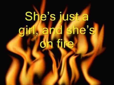 Alicia Keys ft Nicki Minaj- Girl On Fire Lyrics ♥