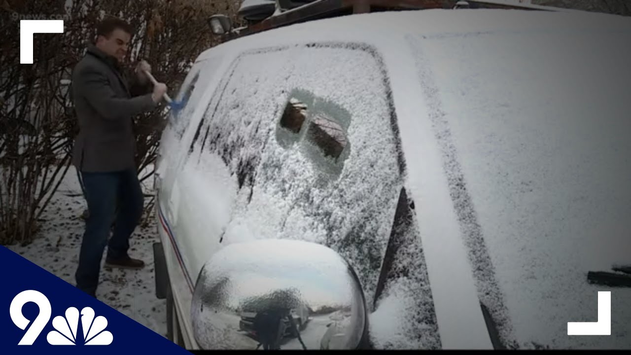 SECRET to de-ice Iced Car Windows in SECONDS WITHOUT Scratching 💥  (Ingenious TRICK) 