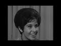 Helen Shapiro with Bryan Davies - Australia c1962 (first minute is mute)