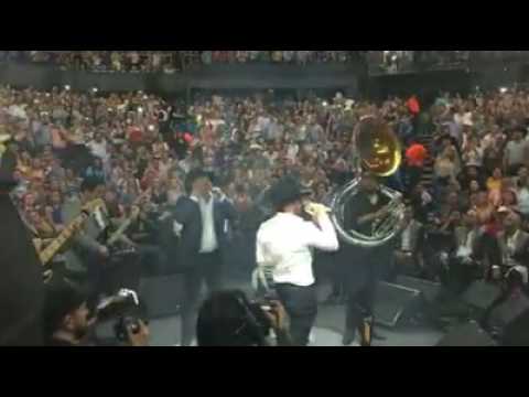 Resultado de imagen para , JOSS FAVELA te hubieras ido antes en vivo