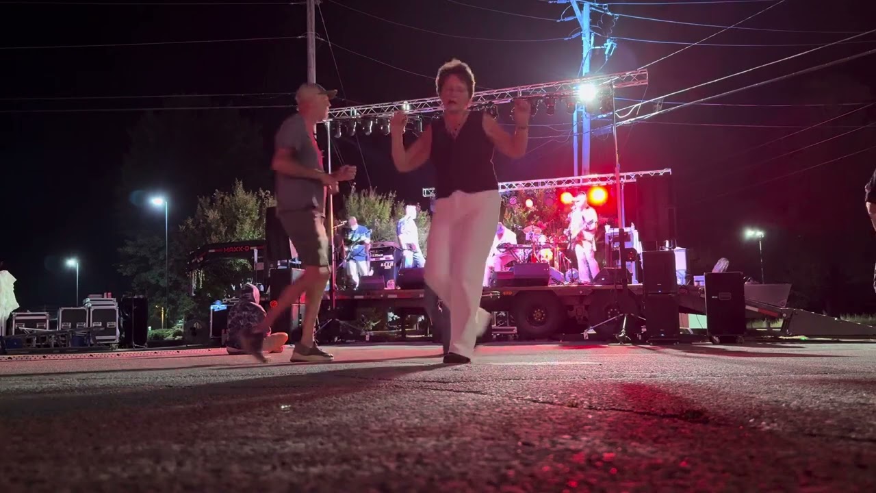 Eddie Haskell Project 8/16/25 doing AC/DC  cover at Wing Shack Mtn View AR