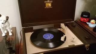 Doris Day - When The Red, Red Robin - Philips 78rpm - HMV 2001 Record Player
