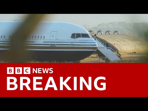 UK government’s Rwanda plan for asylum seekers ruled unlawful - BBC News
