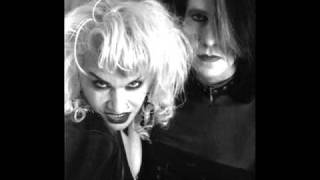 Video thumbnail of "Gitane DeMone - 1983"