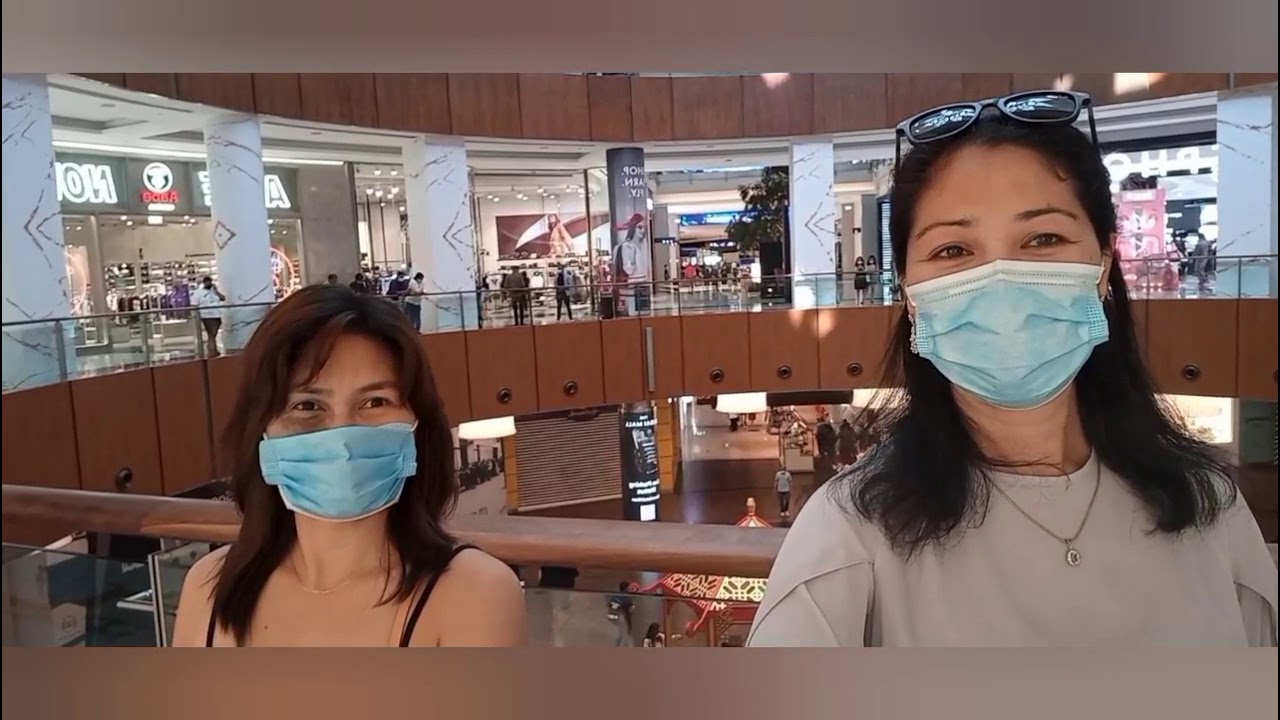 Gala sa dubai mall with my Budz. 