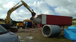 Concrete pipe unloading