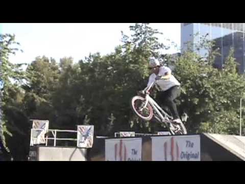 che torres bmx rider