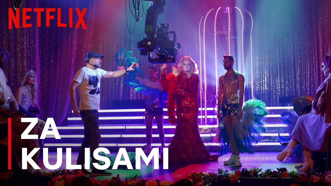 Zaglądamy do garderoby Królowej | Netflix