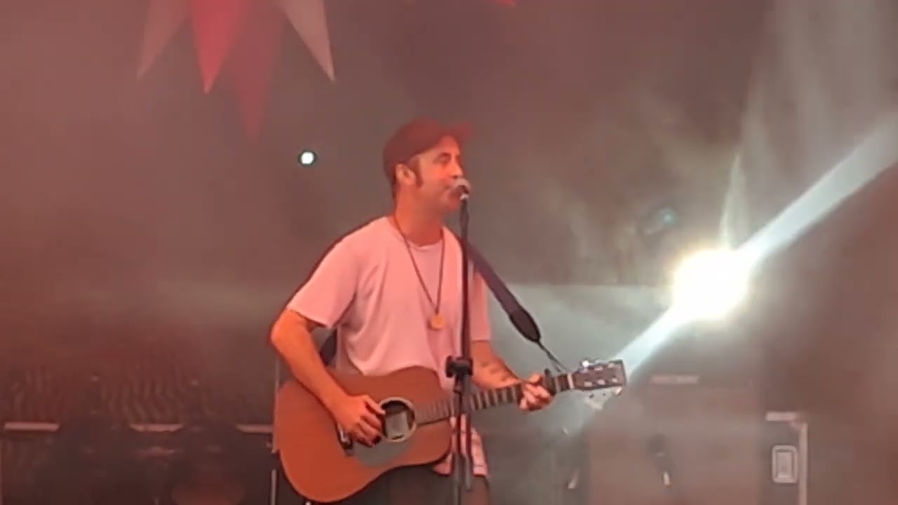 Beans On Toast at Endorset Festival 2024: War On War; MDMAmazing