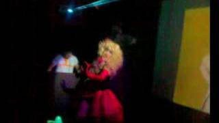 Tardeada Liverpool100 03Abril09 Parte 2. Liguebito