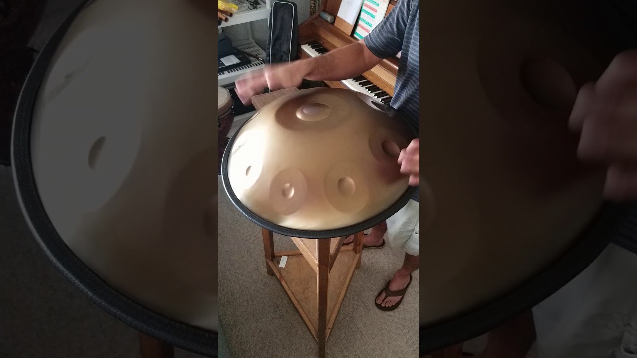 E Celtic minor 9 Handpan