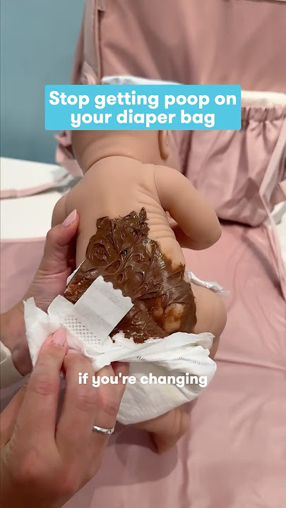 Stop getting poop on your diaper bag #parentingtips #babymusthaves