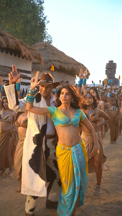 #besos #jacquelinefernandez #shikhardhawan #shreyaghoshal #karlwine #trendingshorts #shorts