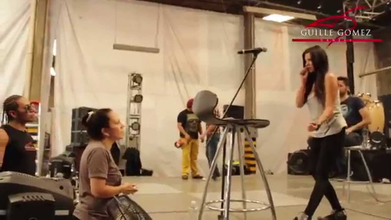 Maite Perroni nos ensaios de Tour Brasil 2014