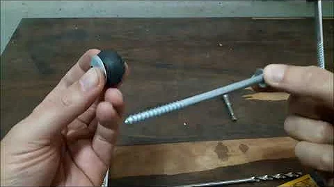 Quantos parafusos usar para uma telha?