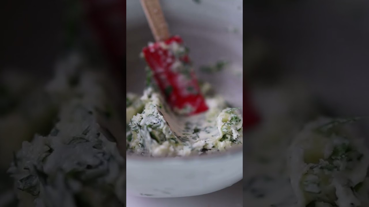 Garlic Bread Breakfast Egg Boat 