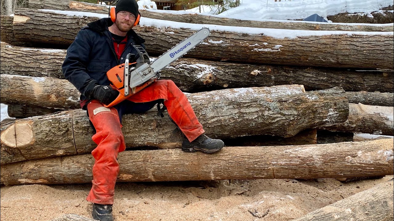 Husqvarna 572xp cutting firewood! - YouTube