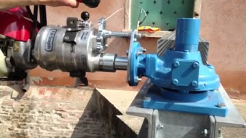 Portable Actuator APS100N (Attuatore Portatile) operating on a sluice gate