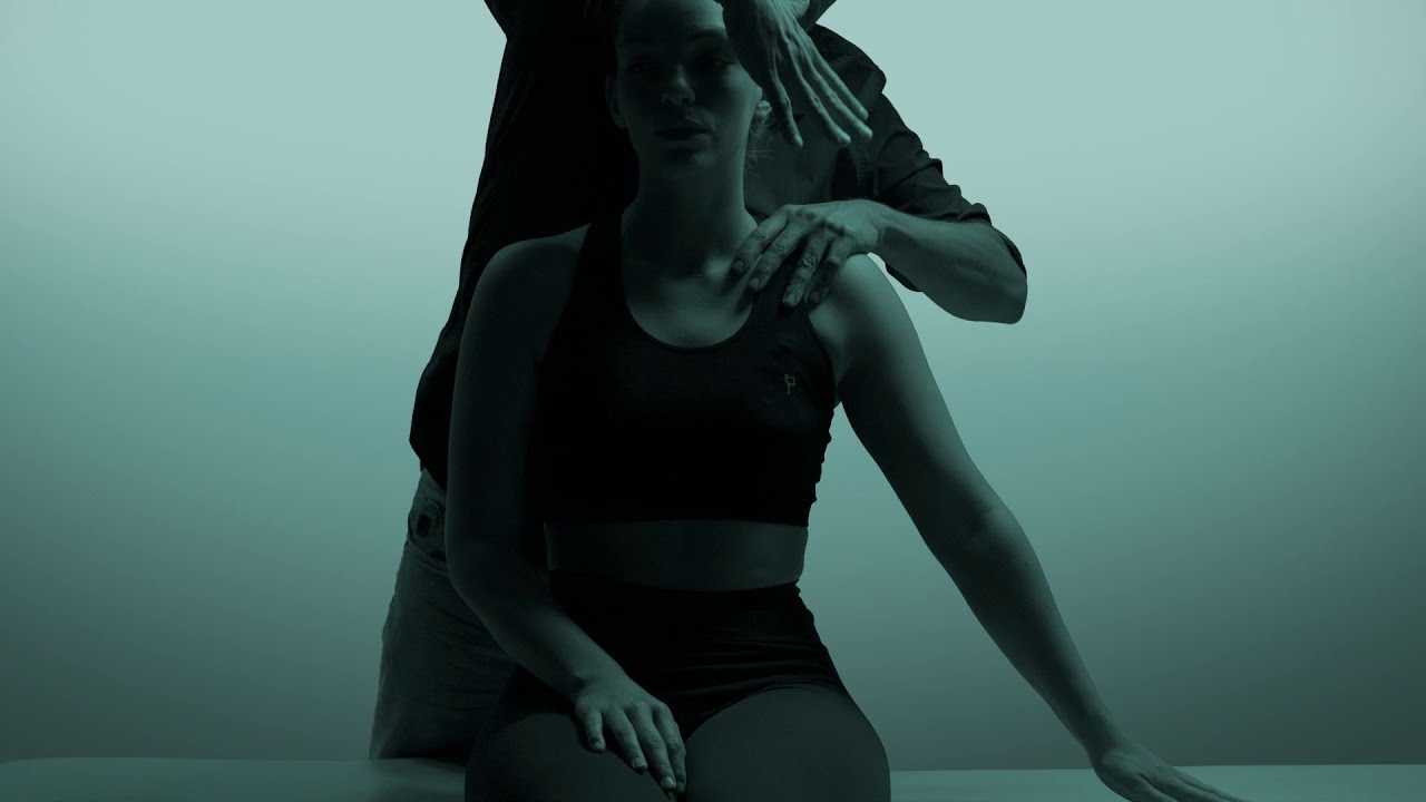 What does an osteopath do? - YouTube