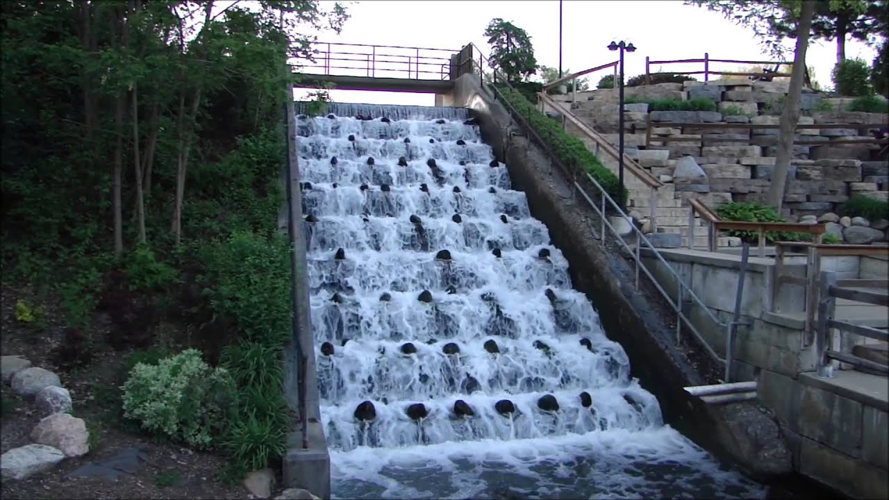 Milford MI waterfalls at shopping complex at Milford Road and Commerce Road