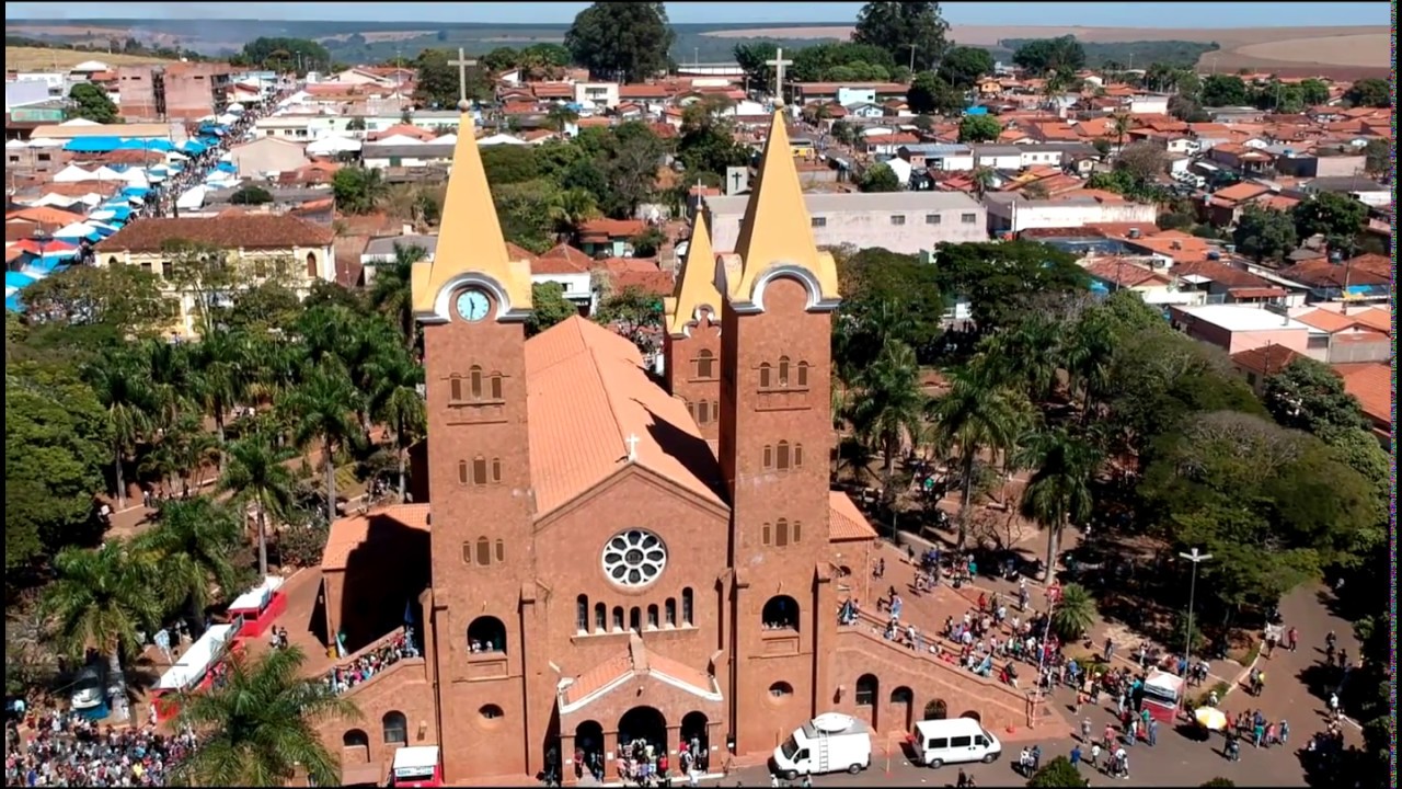 Romaria Minas Gerais fonte: i.ytimg.com Fonte: i.ytimg.com