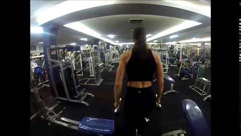 Maria Adriano destroys Quads 4 weeks out from IFBB...