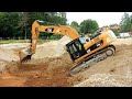 Heavy Excavator " CAT 329 D " beim Ausheben  einer Baugrube! - Caterpillar Digging Sand!