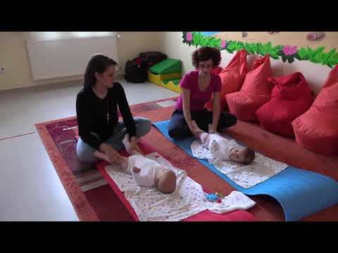 Videó: Hogyan érezhetem Egy Csecsemő Mozgását