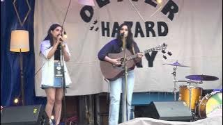 Lullanas - “Bloom” (The Paper Kites Cover) at Oliver Hazard Day 2022