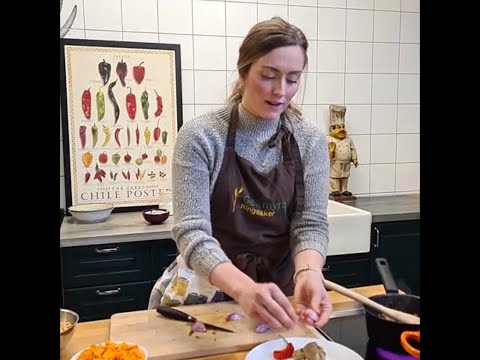 Video: Gulrot Gryterett Med Tørkede Aprikoser - En Trinnvis Oppskrift Med Et Bilde