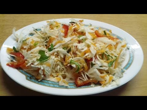 Βίντεο: Πώς να φτιάξετε μια νόστιμη σαλάτα λάχανο για το χειμώνα