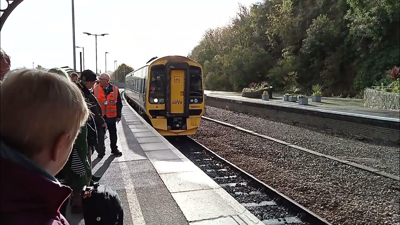 Train Arrives Barnstaple Railway Station 23 10 22 YouTube train-arrives-barnstaple-railway-station-23-10-22-youtube