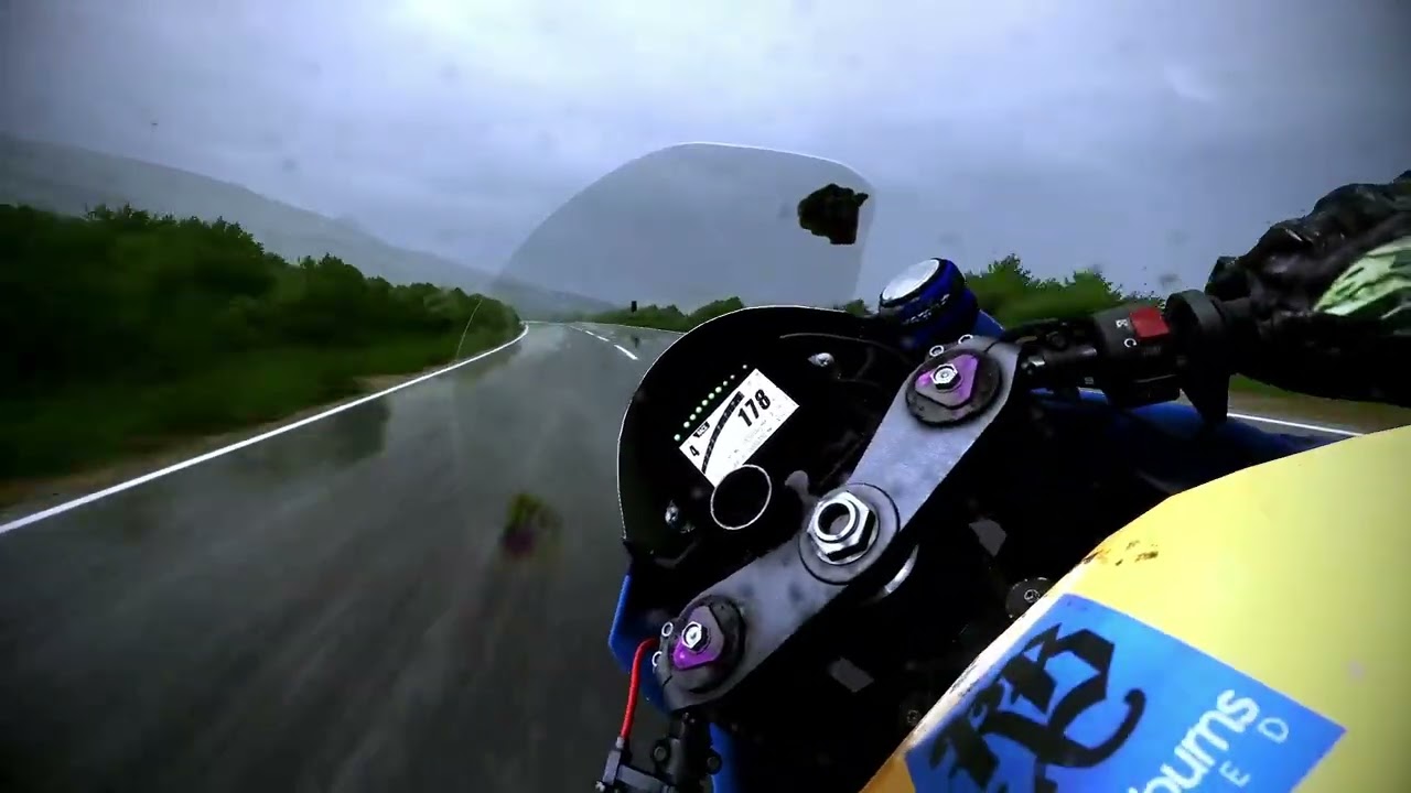 TT Isle of Man Roam 3