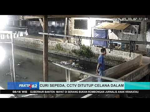 Thief Steals Bicycle in Tangerang, Covers CCTV Camera with Underwear