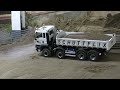 Komatsu WA480 unloads the silo