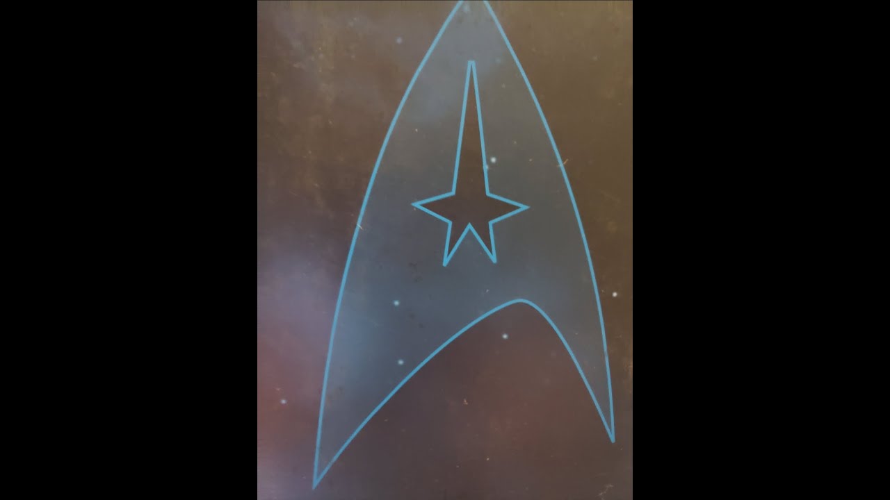 Eaglemoss Phoenix warp ship model unboxing.