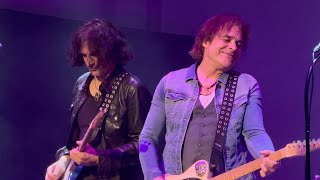 Mike Tramp of White Lion Live! Five White Lion Classics from the Opening Night of the U.S. Tour!