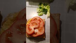 Egg,bacon, tomato & lettuce sandwich for my dinner
