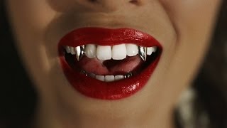 Miniatura de vídeo de "Mai Lan - Vampire"
