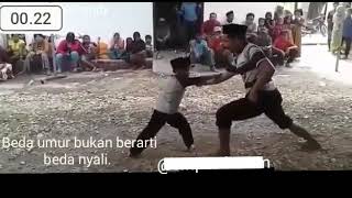 Beda umur bukan berarti beda nyali.