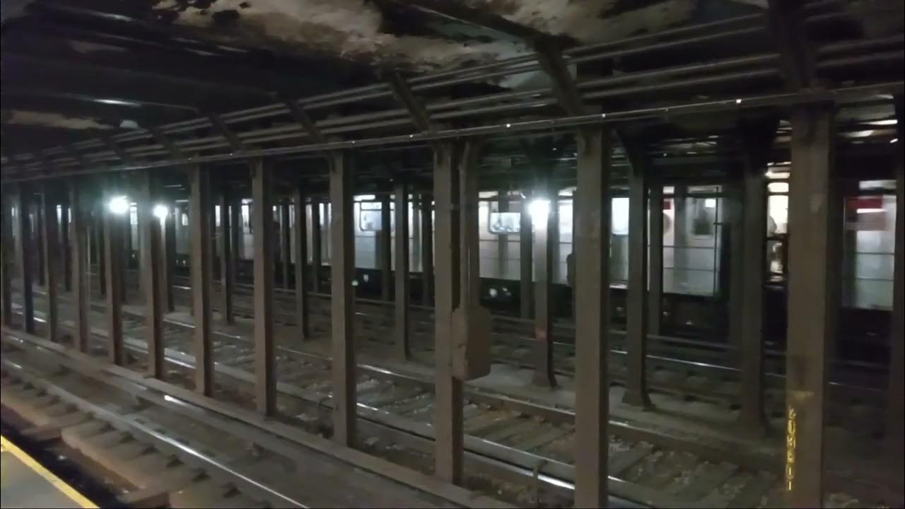 51st, Manhattan New York City Railfanning (1) Local & (3) Express