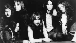 Video voorbeeld van "Foreigner - Girl on the Moon (audio)"