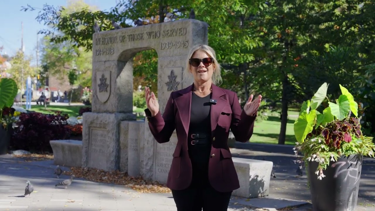 Barbara in the Beach 🏖️ | Take a Walk with Barb on Queen St East ✨🚶‍♀️💙 PT 2