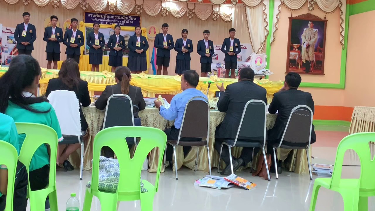 แข่งขันกิจกรรมสภานักเรียน โรงเรียนบ้านนาสาร ช่วงตอบคำถามคณะกรรมการ  งานศิลปหัตถกรรมนักเรียน 2562