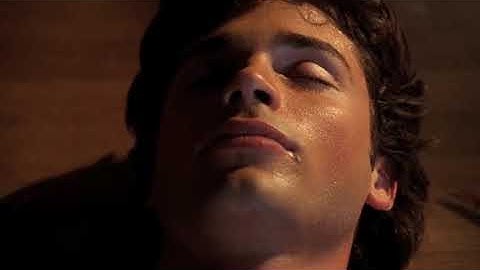 Smallville 3x03 - Clark is shot with a Kryptonite bullet