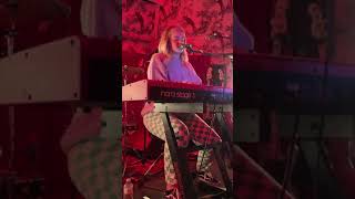 Grace Davies - Iris (Live at The Deaf Institute, Manchester - 10/9/21)