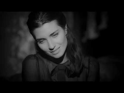 Tuba Büyüküstün -  Sayenizde B&W