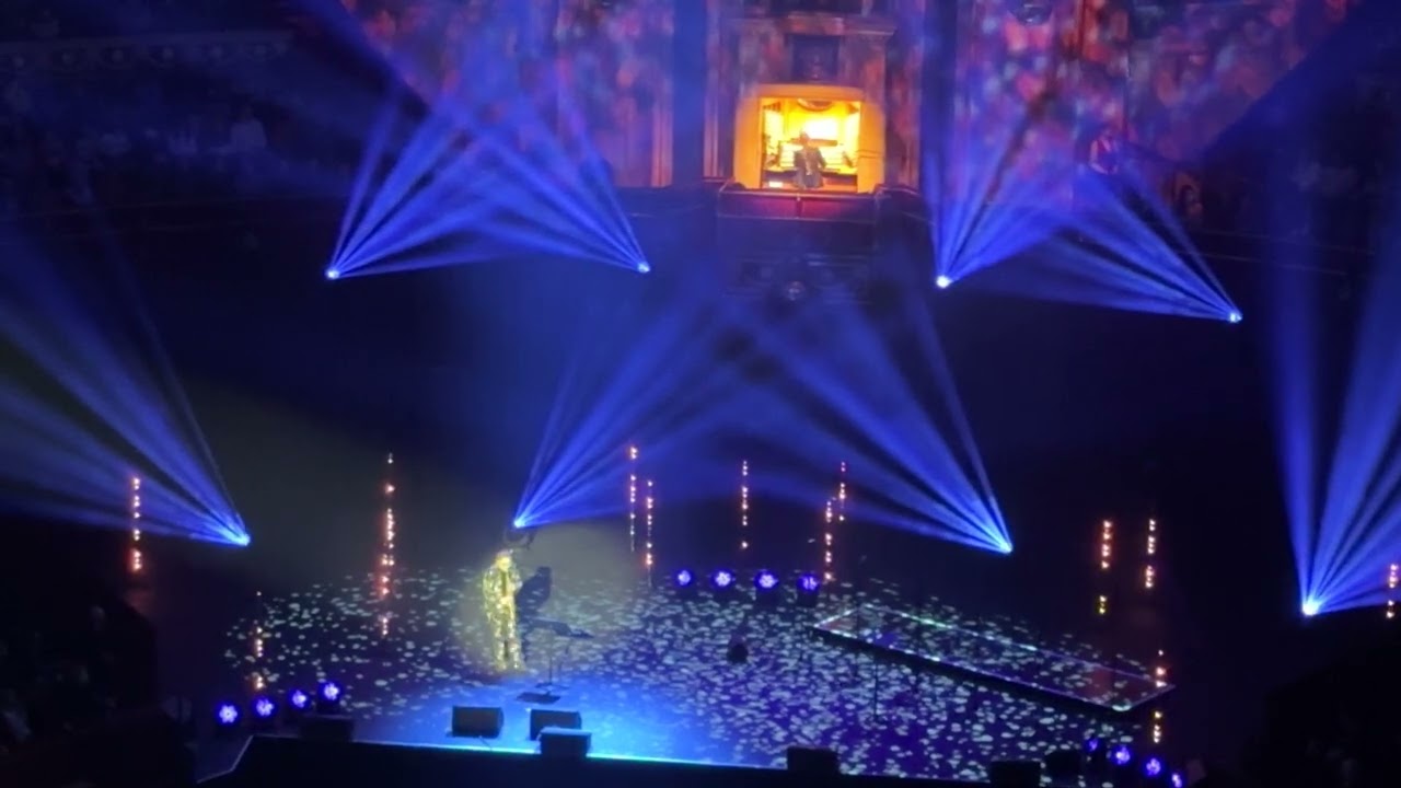 Dreamland (Kristina Arakelyan)