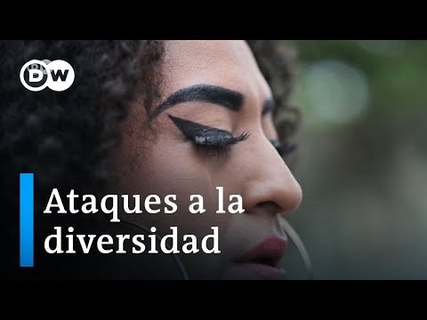 Vídeo: La Muerte De Juan Gabriel Ha Revelado Un Mensaje Importante Sobre La Homofobia En México. - Red Matador